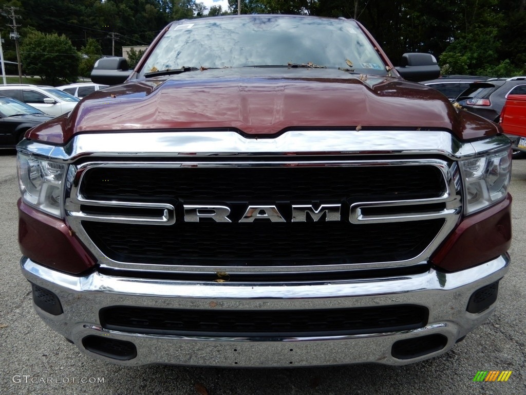 2019 1500 Tradesman Crew Cab 4x4 - Diamond Black Crystal Pearl / Black photo #8