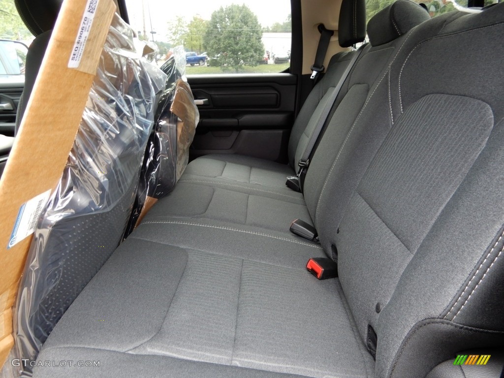 2019 1500 Tradesman Crew Cab 4x4 - Diamond Black Crystal Pearl / Black photo #11