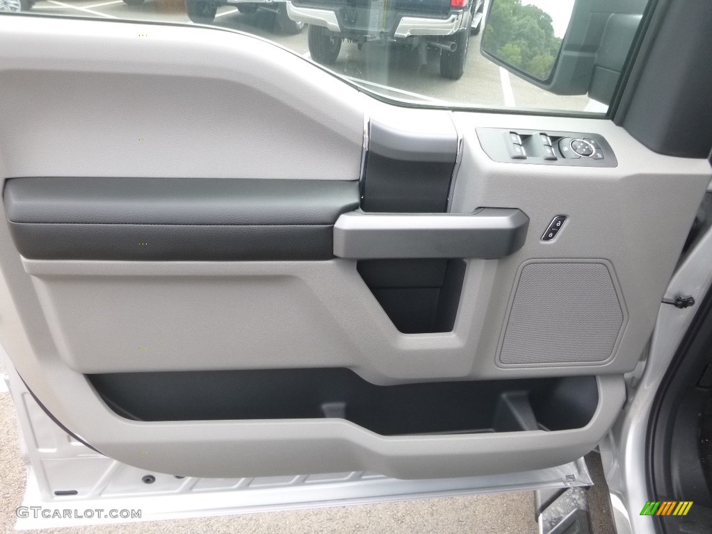 2018 F150 XLT SuperCrew 4x4 - Ingot Silver / Earth Gray photo #10