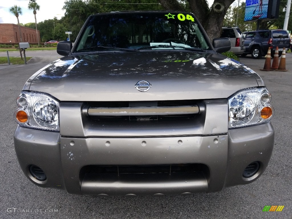 2004 Frontier XE King Cab - Granite Metallic / Gray photo #8