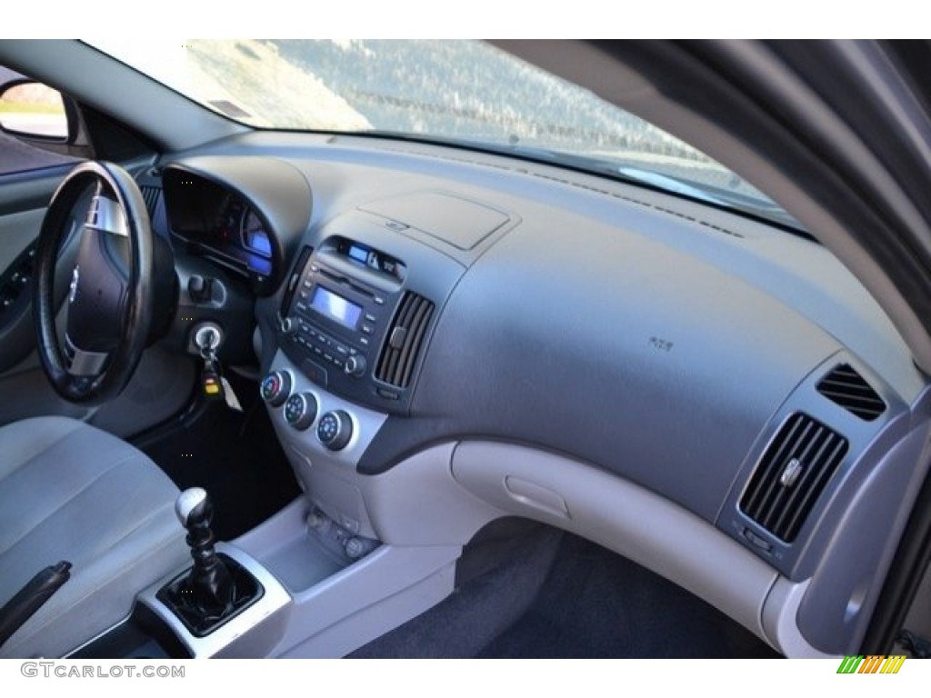 2009 Elantra SE Sedan - Carbon Gray / Gray photo #17