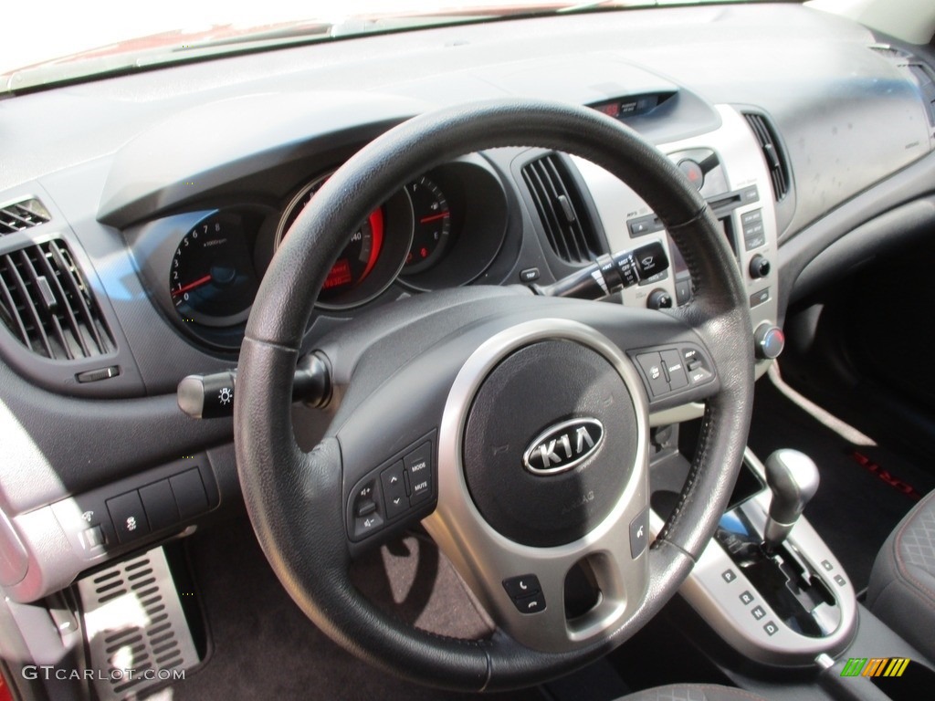 2010 Forte SX - Spicy Red / Black Sport photo #25