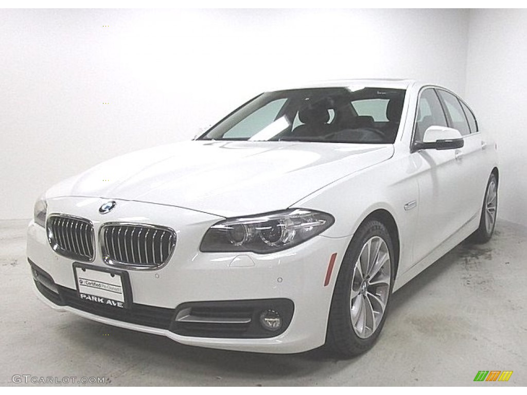 2016 5 Series 528i xDrive Sedan - Alpine White / Cinnamon Brown photo #1