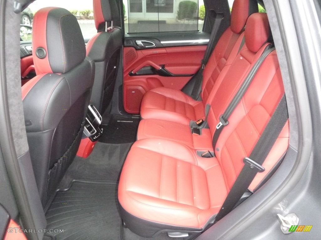 2016 Porsche Cayenne Turbo S Rear Seat Photo #129389925