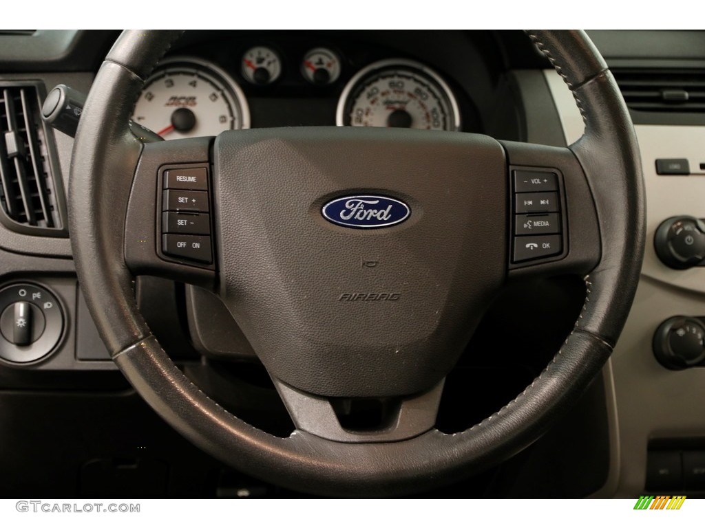 2009 Focus SE Sedan - Vista Blue Metallic / Charcoal Black photo #6