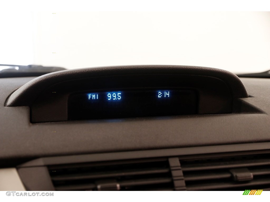 2009 Focus SE Sedan - Vista Blue Metallic / Charcoal Black photo #9
