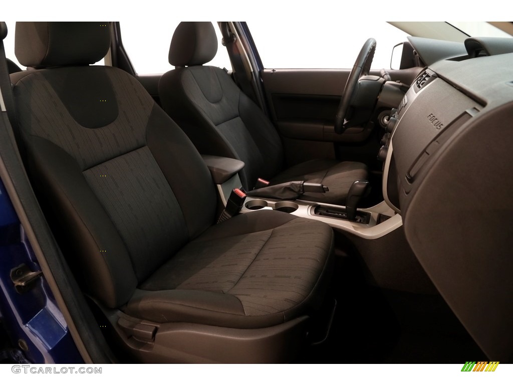 2009 Focus SE Sedan - Vista Blue Metallic / Charcoal Black photo #14