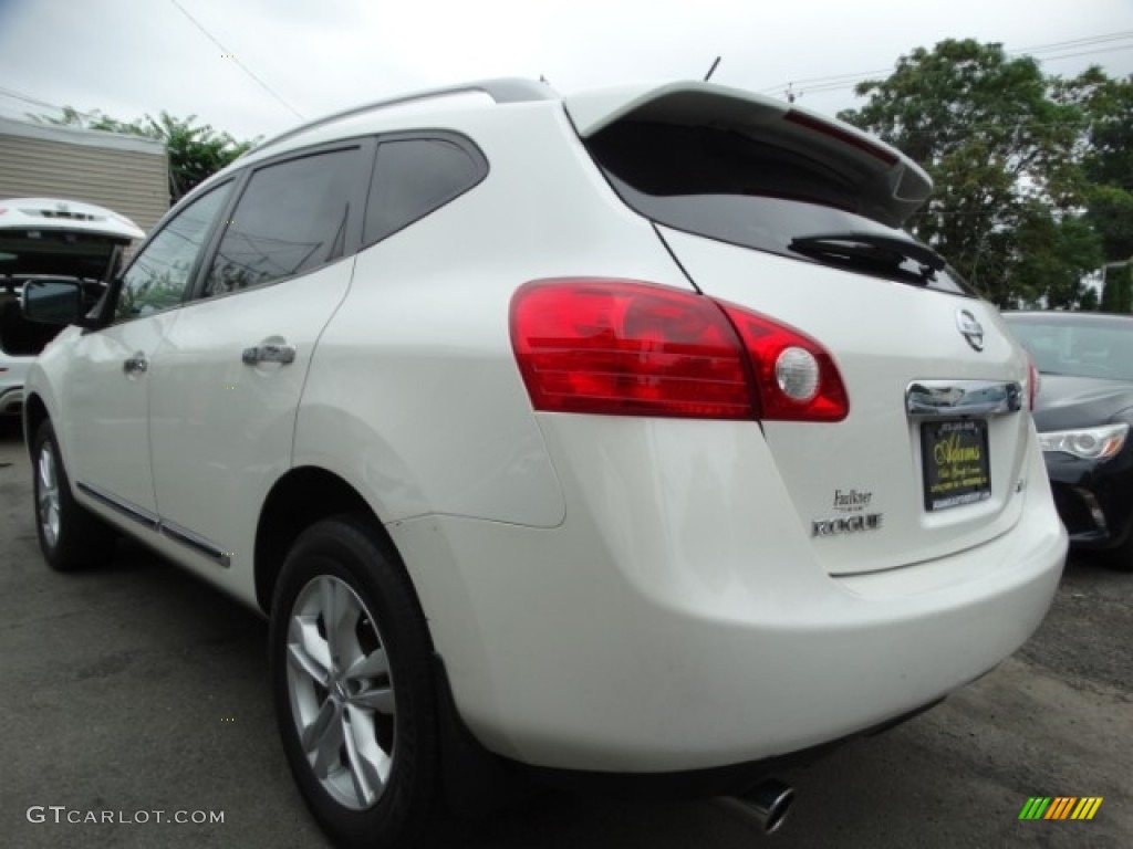 2012 Rogue S AWD - Pearl White / Black photo #12