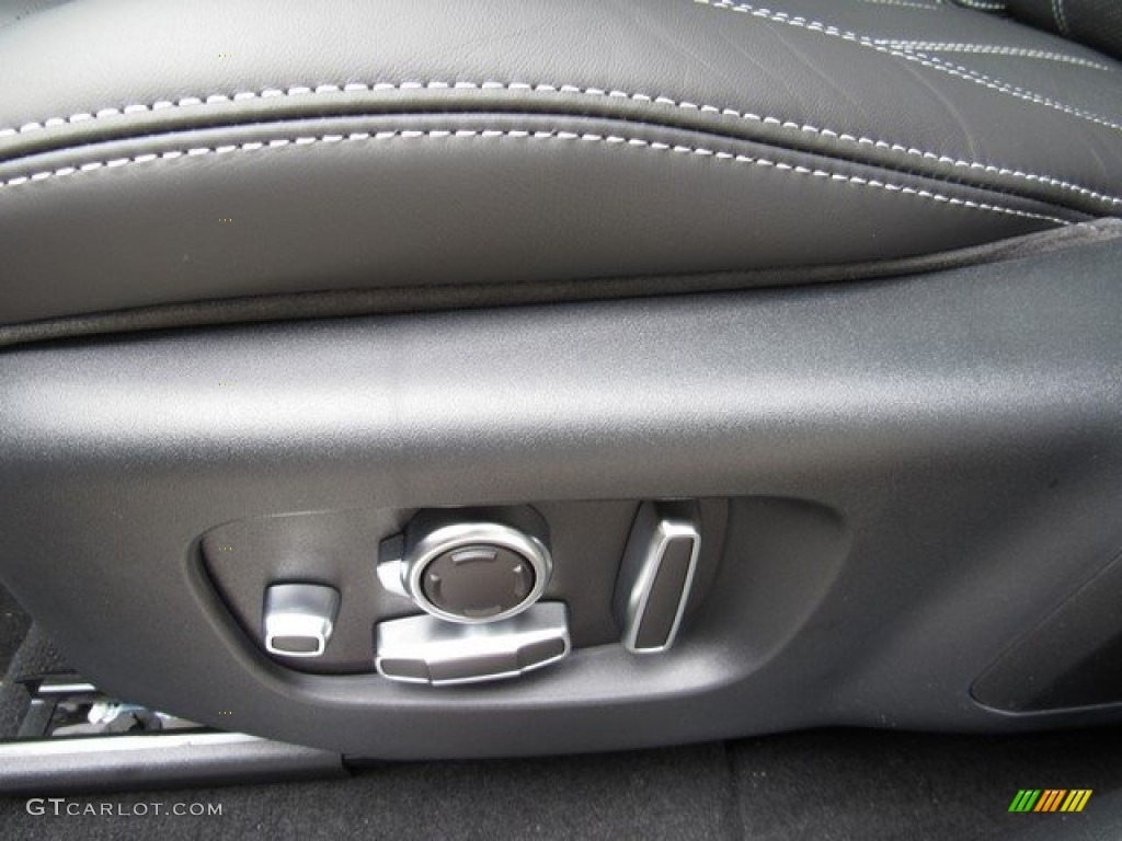 2019 Land Rover Range Rover Velar R-Dynamic HSE Controls Photo #129395939