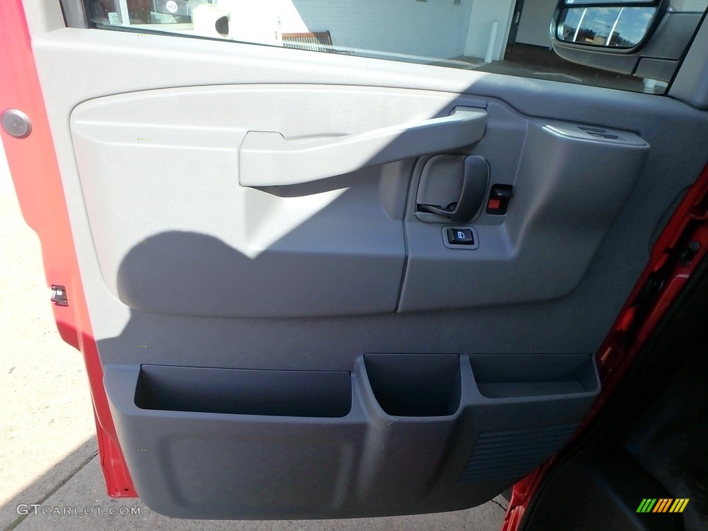 2018 Chevrolet Express 2500 Cargo WT Medium Pewter Door Panel Photo #129396968