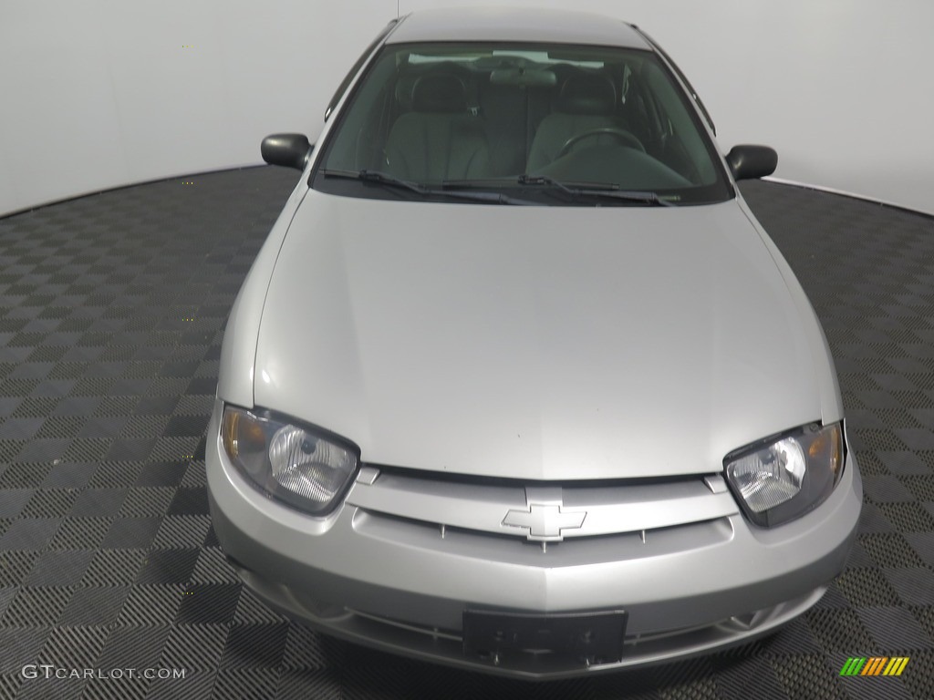 2003 Cavalier Sedan - Ultra Silver Metallic / Graphite Gray photo #4