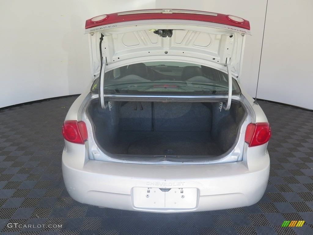 2003 Cavalier Sedan - Ultra Silver Metallic / Graphite Gray photo #12