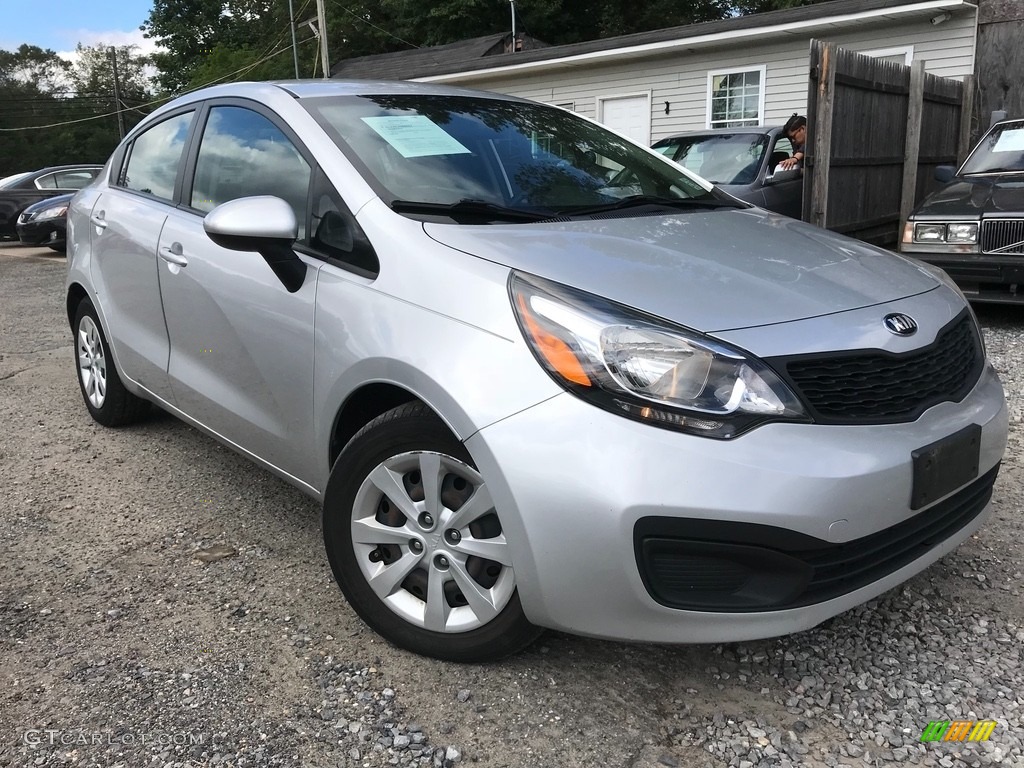 2013 Rio LX Sedan - Bright Silver / Black photo #3
