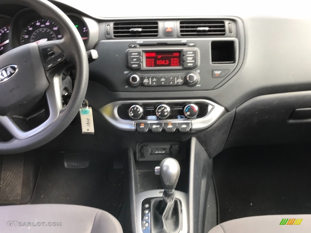 2013 Rio LX Sedan - Bright Silver / Black photo #13