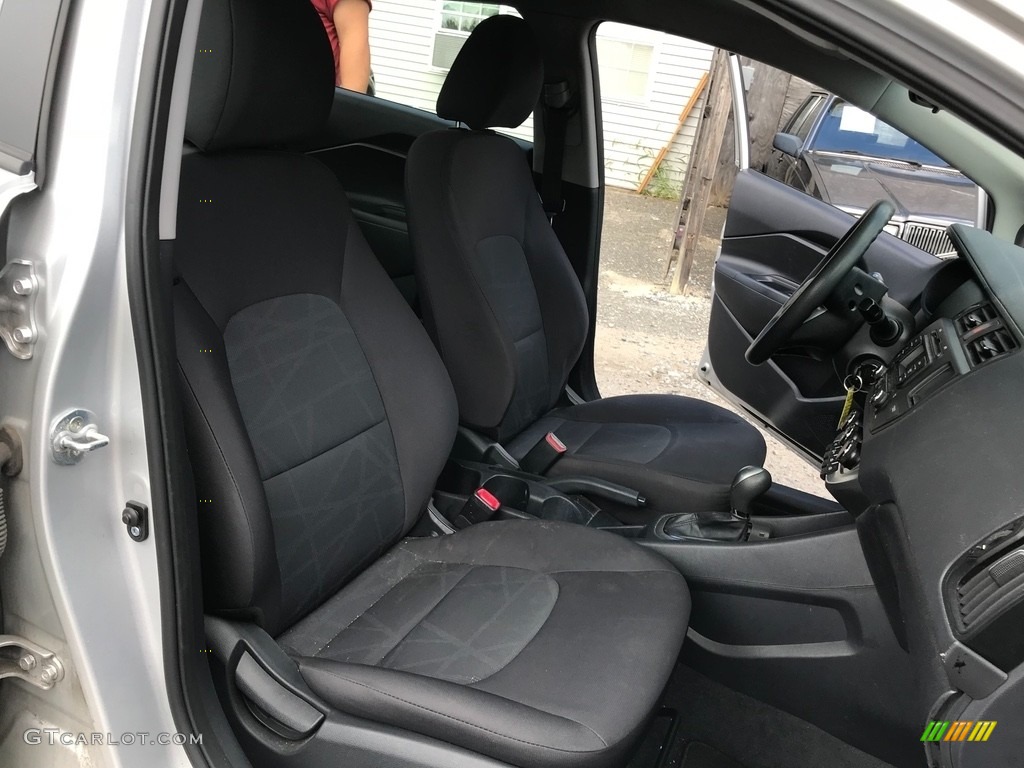 2013 Rio LX Sedan - Bright Silver / Black photo #16