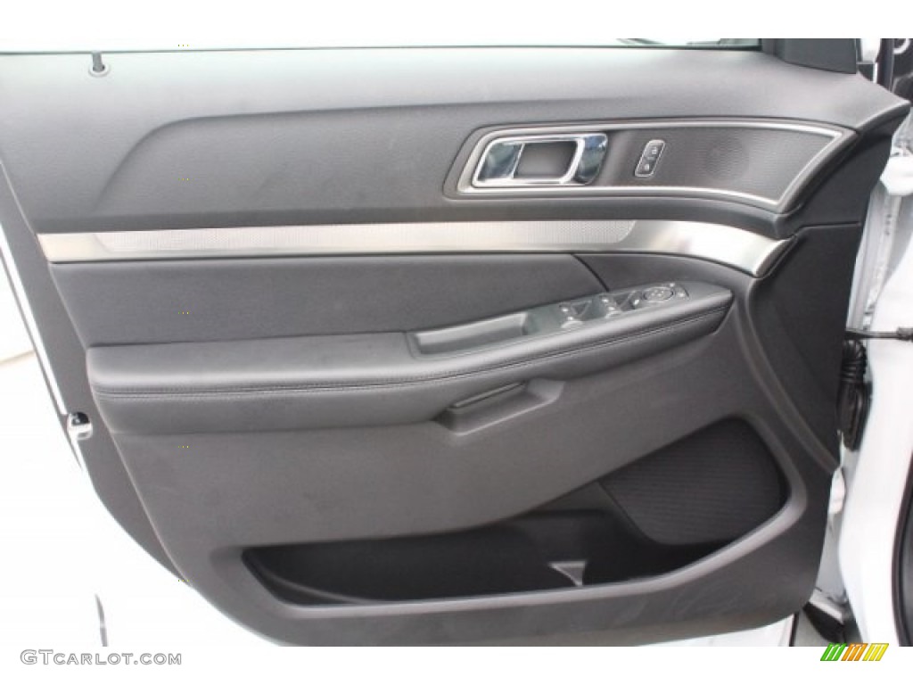 2018 Explorer XLT - White Platinum / Ebony Black photo #12