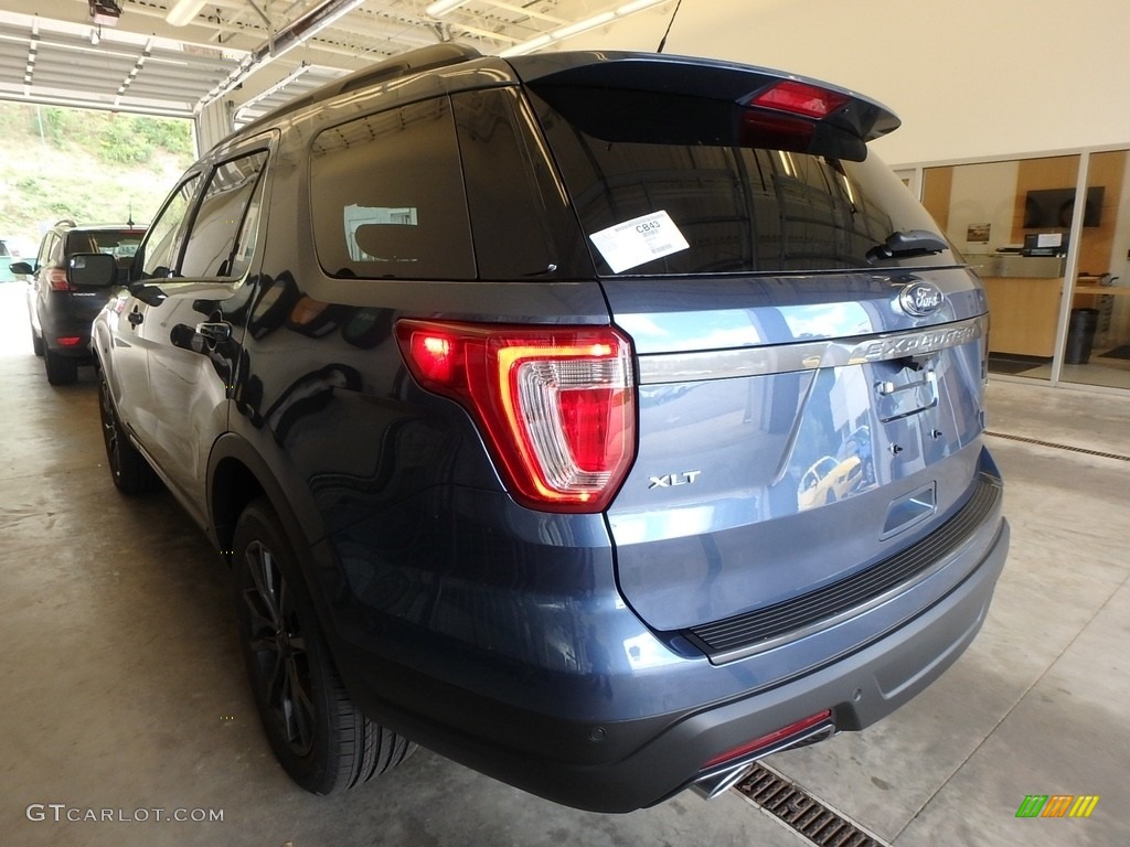 2018 Explorer XLT 4WD - Blue Metallic / Ebony Black photo #3