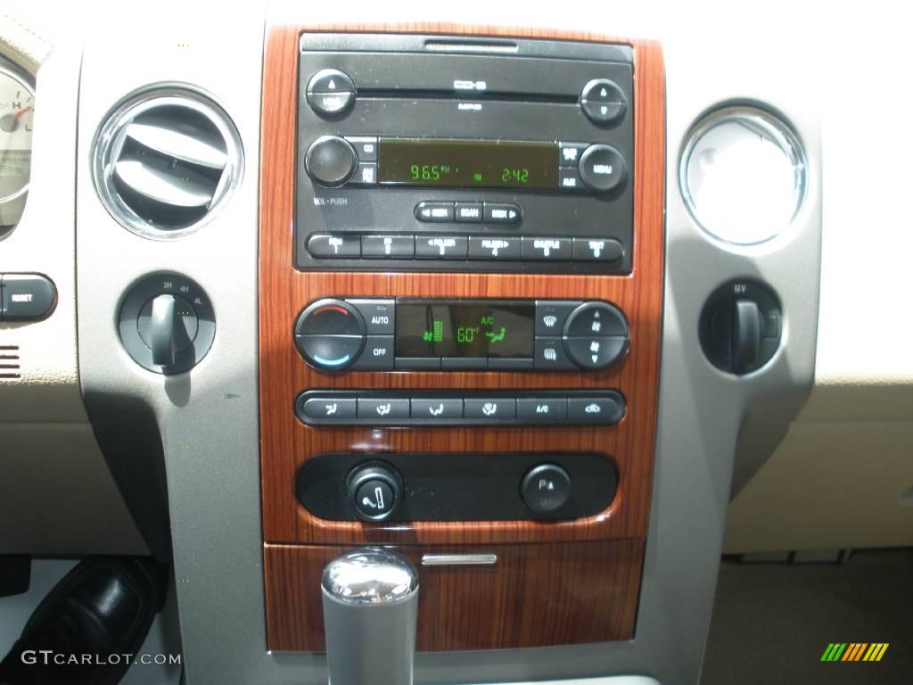 2006 F150 Lariat SuperCrew 4x4 - Dark Toreador Red Metallic / Tan photo #25