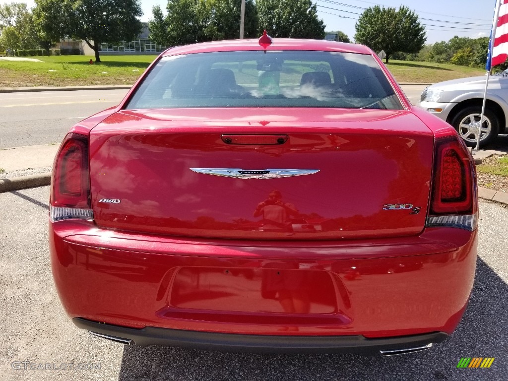 2016 300 S AWD - Redline Red Tri-Coat Pearl / Black photo #4