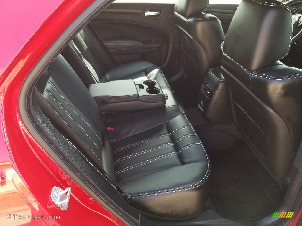 2016 300 S AWD - Redline Red Tri-Coat Pearl / Black photo #7
