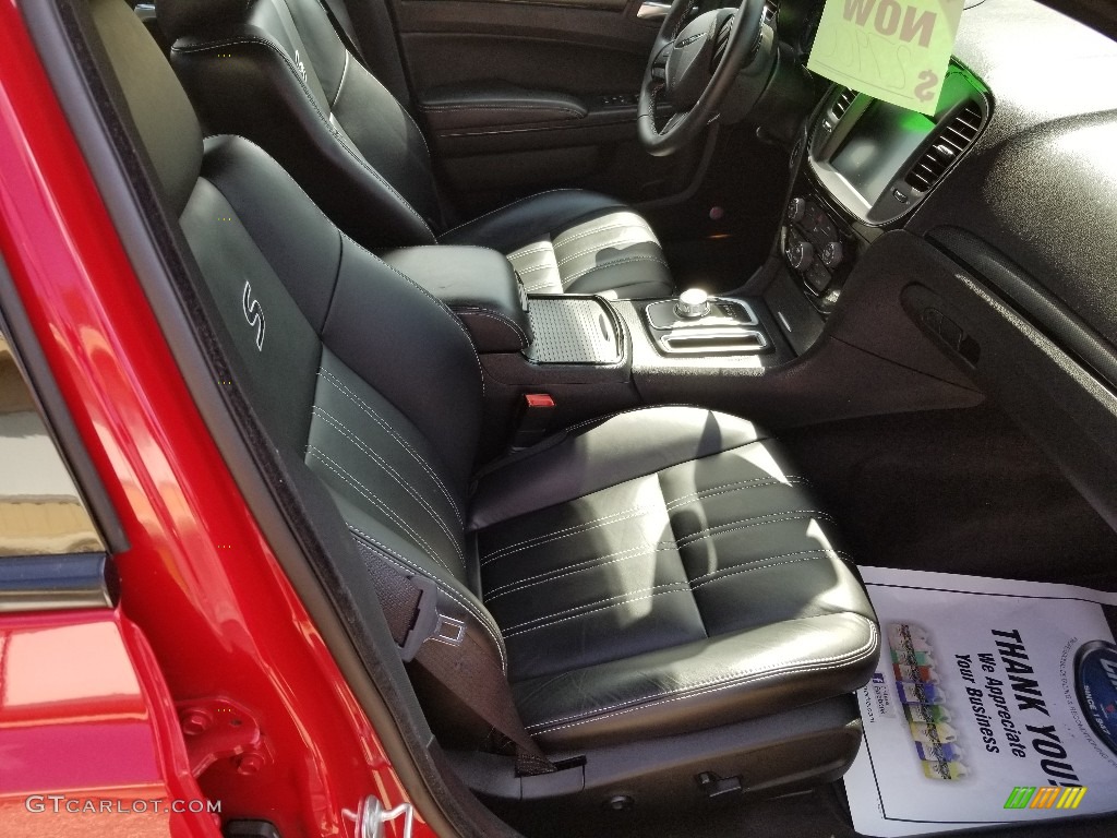 2016 300 S AWD - Redline Red Tri-Coat Pearl / Black photo #10
