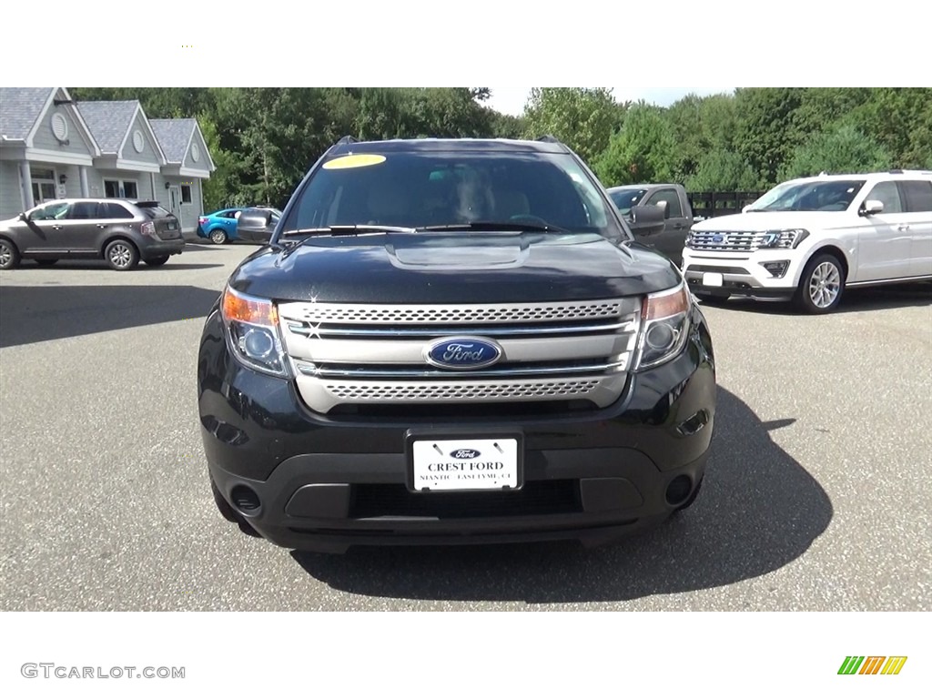 2013 Explorer 4WD - Tuxedo Black Metallic / Medium Light Stone photo #2