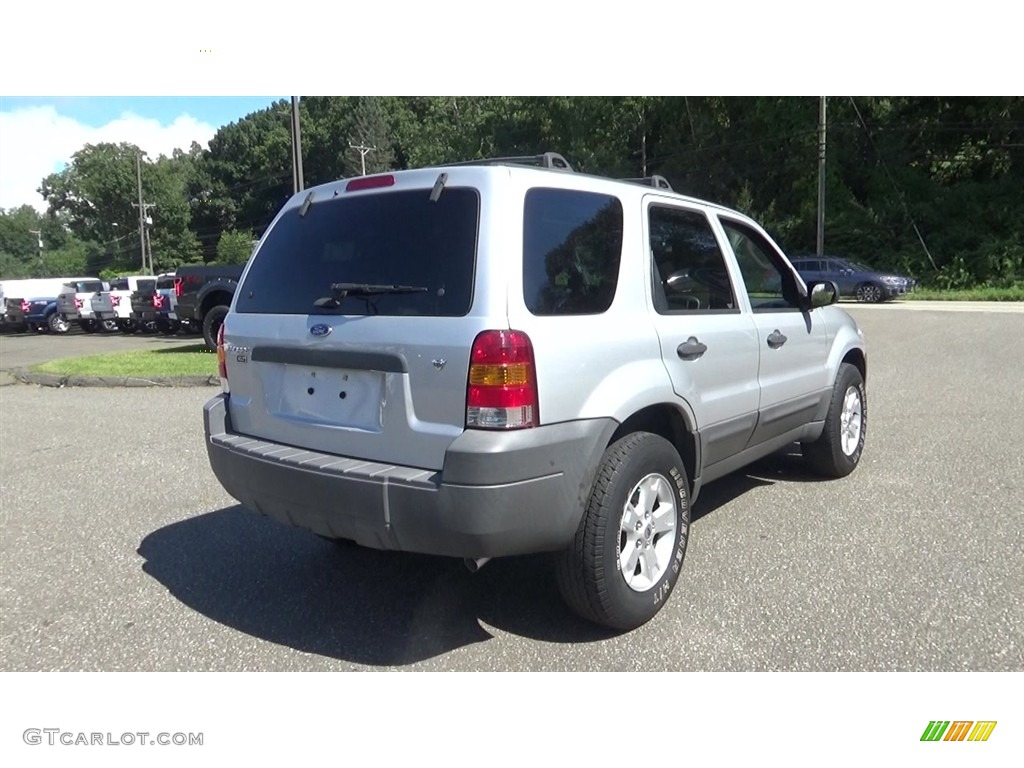 2007 Escape XLT V6 4WD - Tungsten Grey Metallic / Medium/Dark Flint photo #7