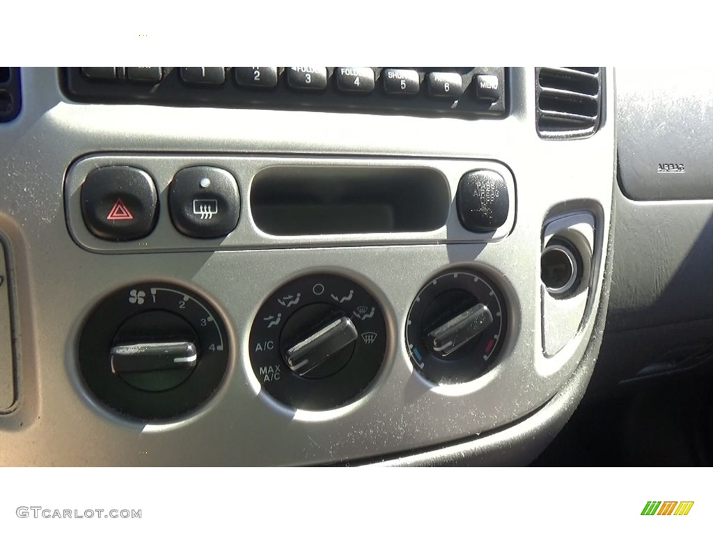 2007 Escape XLT V6 4WD - Tungsten Grey Metallic / Medium/Dark Flint photo #16