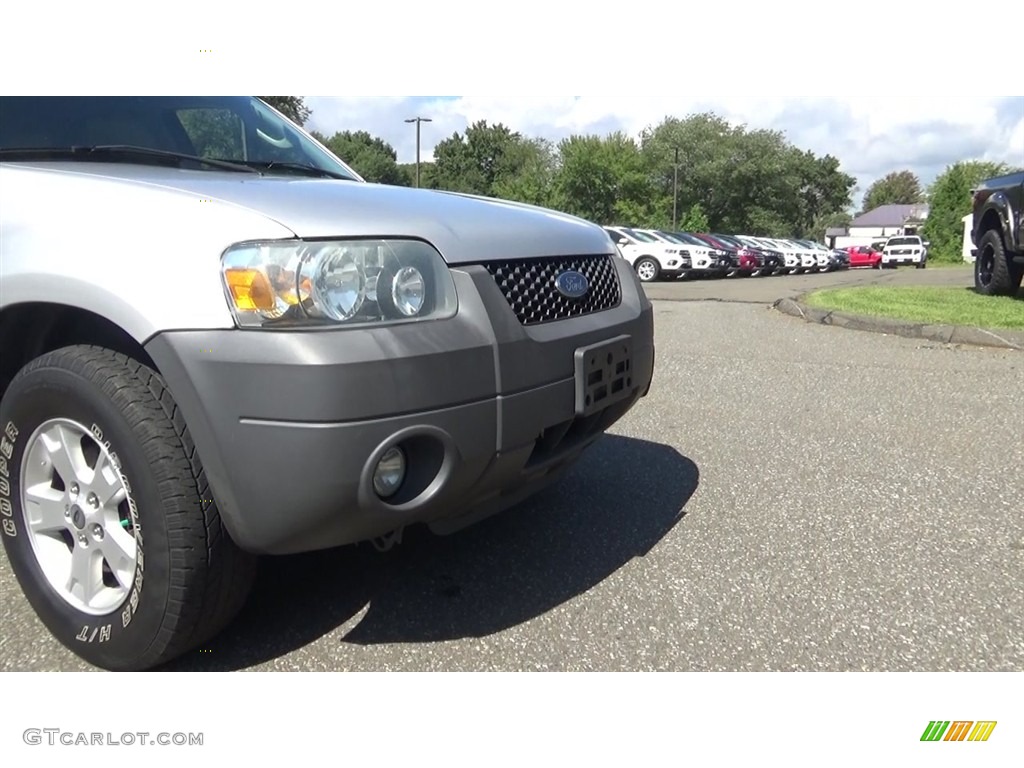 2007 Escape XLT V6 4WD - Tungsten Grey Metallic / Medium/Dark Flint photo #28