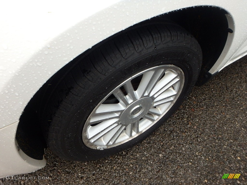 2009 Sebring Touring Sedan - Stone White / Dark Slate Gray photo #5