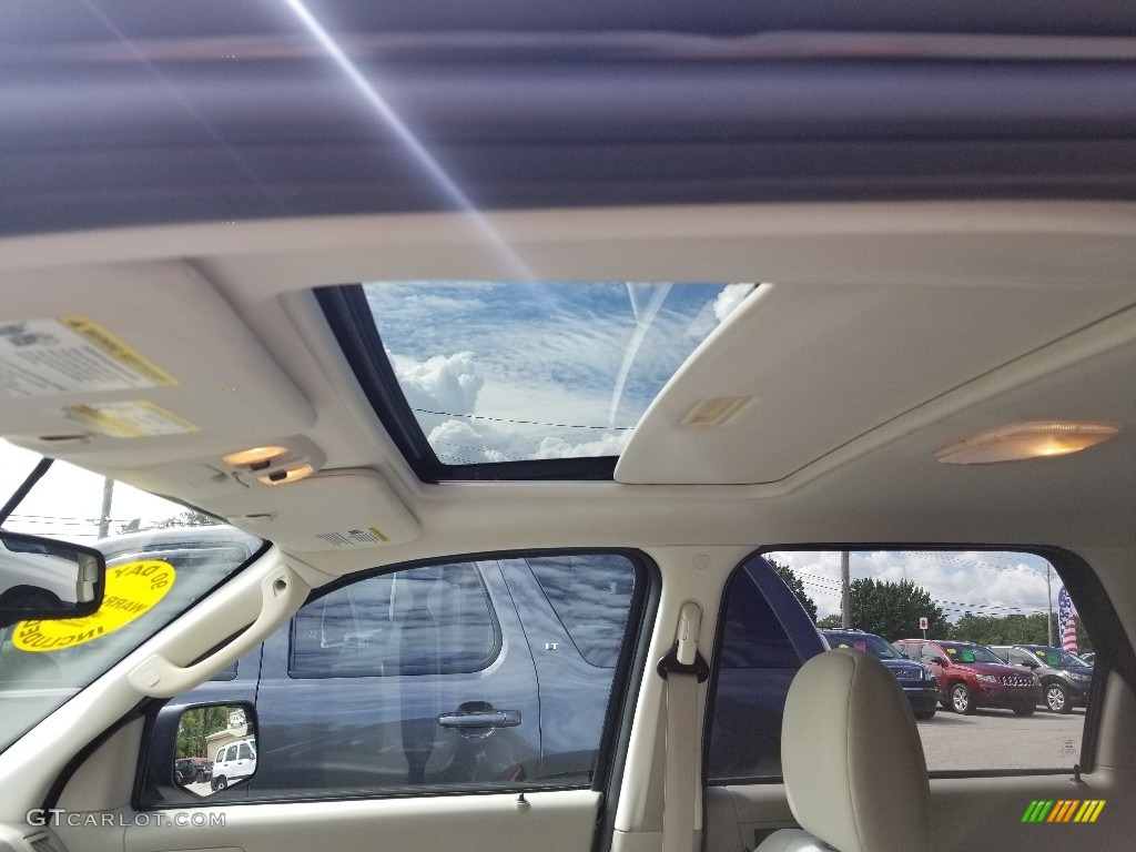 2012 Escape XLT V6 - Ebony Black / Stone photo #20