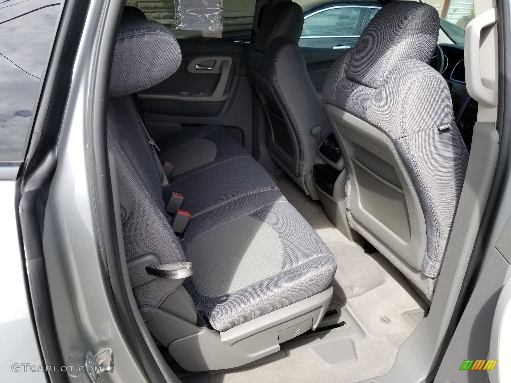 2011 Traverse LS AWD - Silver Ice Metallic / Dark Gray/Light Gray photo #7