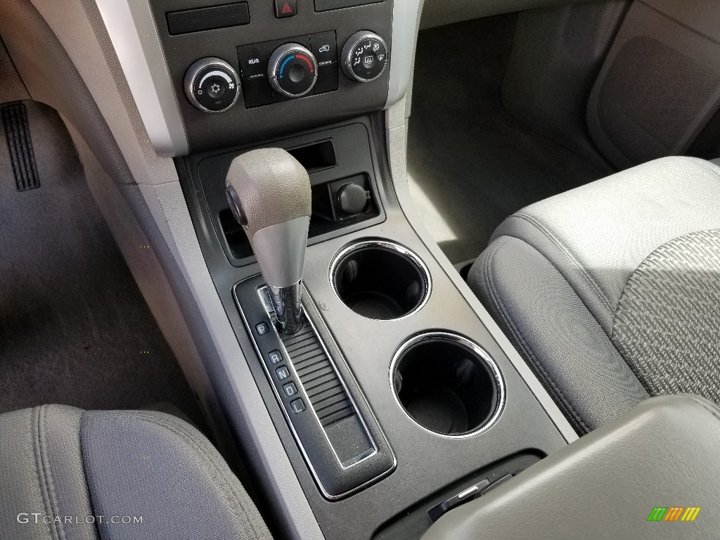 2011 Traverse LS AWD - Silver Ice Metallic / Dark Gray/Light Gray photo #23