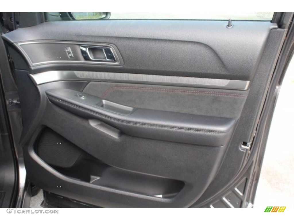 2018 Explorer XLT - Magnetic Metallic / Ebony Black photo #34