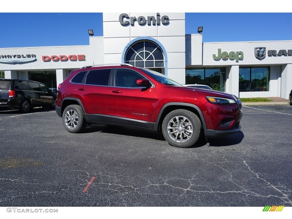 2019 Cherokee Latitude Plus - Velvet Red Pearl / Black photo #1