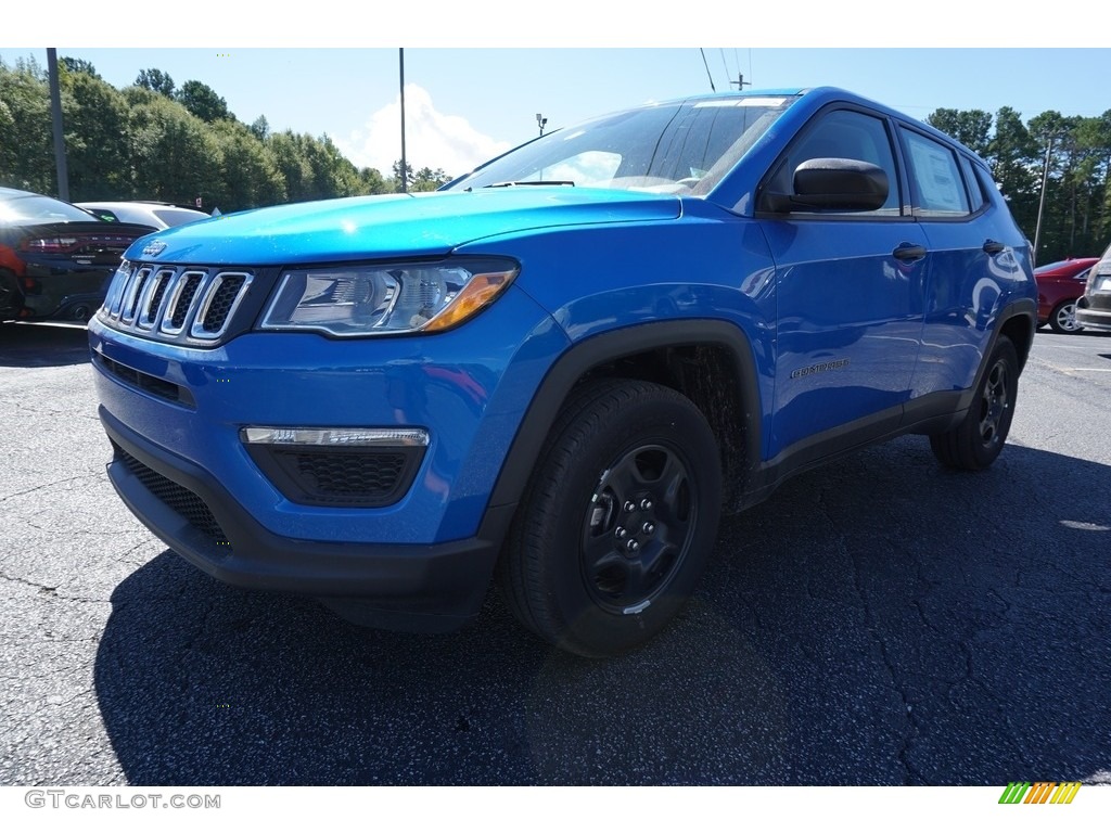 2019 Compass Sport - Laser Blue Pearl / Black photo #3