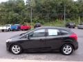 Tuxedo Black - Focus SE Hatchback Photo No. 6