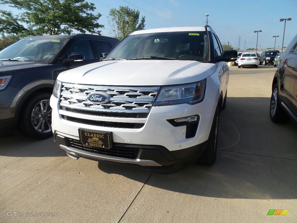 2018 Explorer XLT 4WD - White Platinum / Ebony Black photo #1