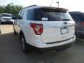 2018 White Platinum Ford Explorer XLT 4WD  photo #3