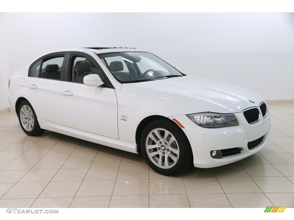 2010 3 Series 328i xDrive Sedan - Alpine White / Gray Dakota Leather photo #1