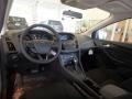Magnetic - Focus SE Sedan Photo No. 8