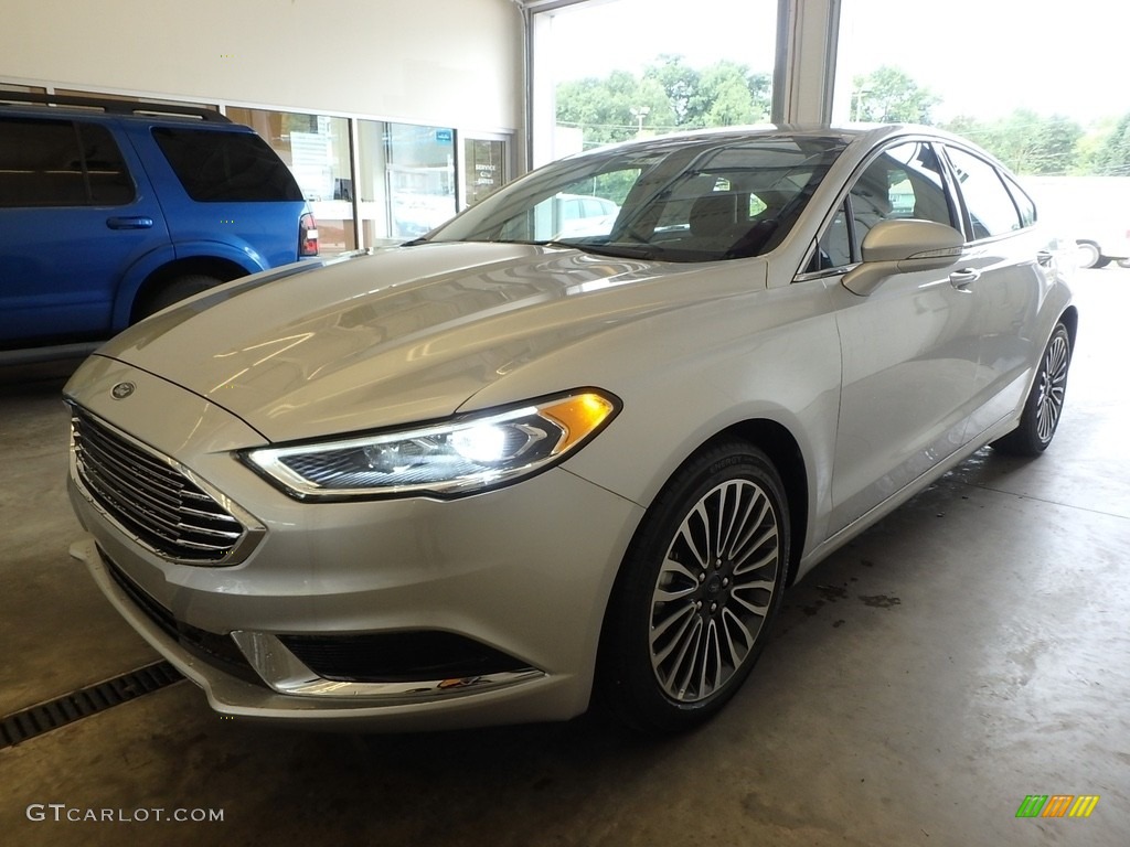 2018 Fusion SE - Ingot Silver / Ebony photo #4