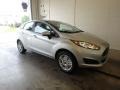 Ingot Silver - Fiesta SE Sedan Photo No. 1
