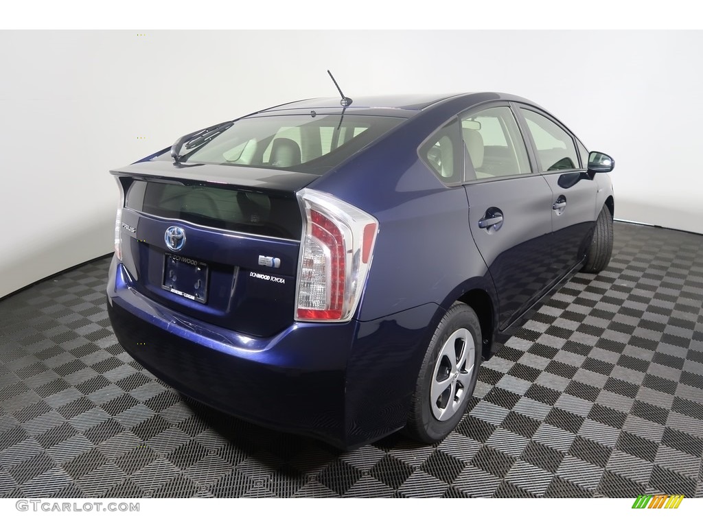 2013 Prius Two Hybrid - Nautical Blue Metallic / Dark Gray photo #12