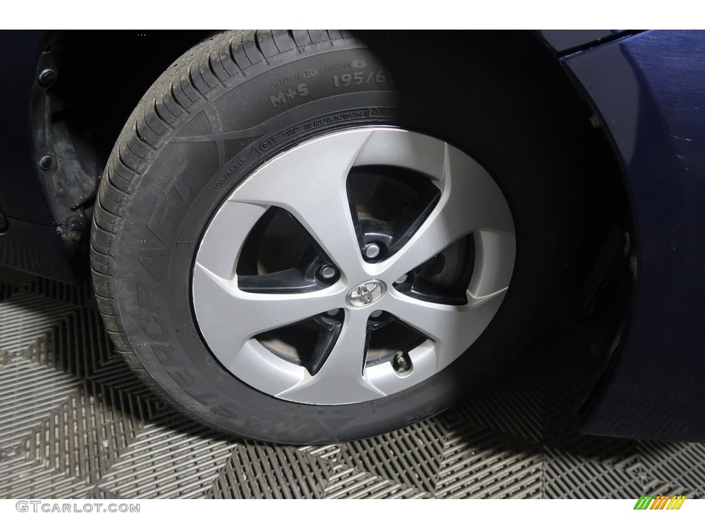 2013 Prius Two Hybrid - Nautical Blue Metallic / Dark Gray photo #26