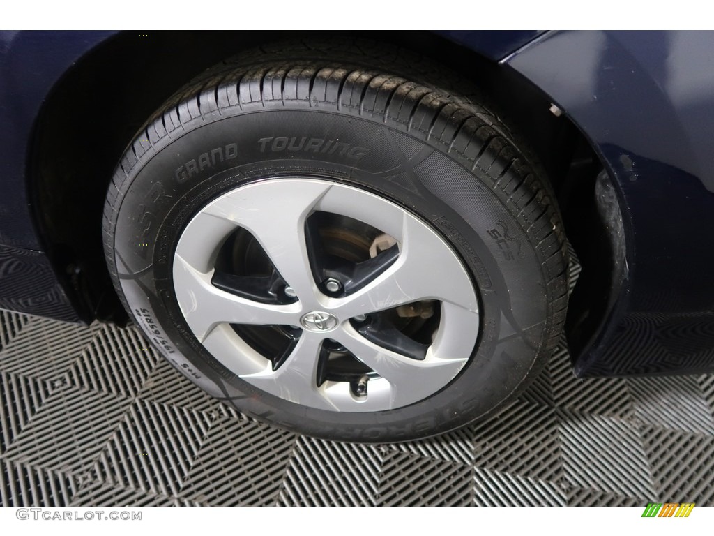 2013 Prius Two Hybrid - Nautical Blue Metallic / Dark Gray photo #28