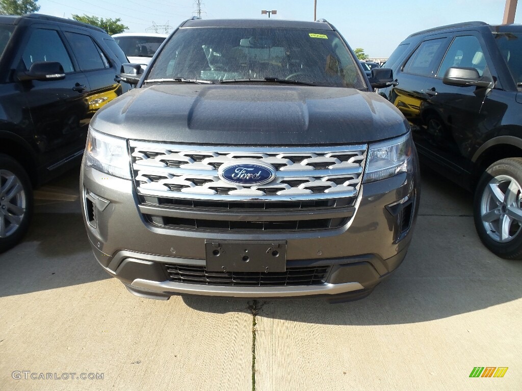 2018 Explorer XLT - Magnetic Metallic / Ebony Black photo #2