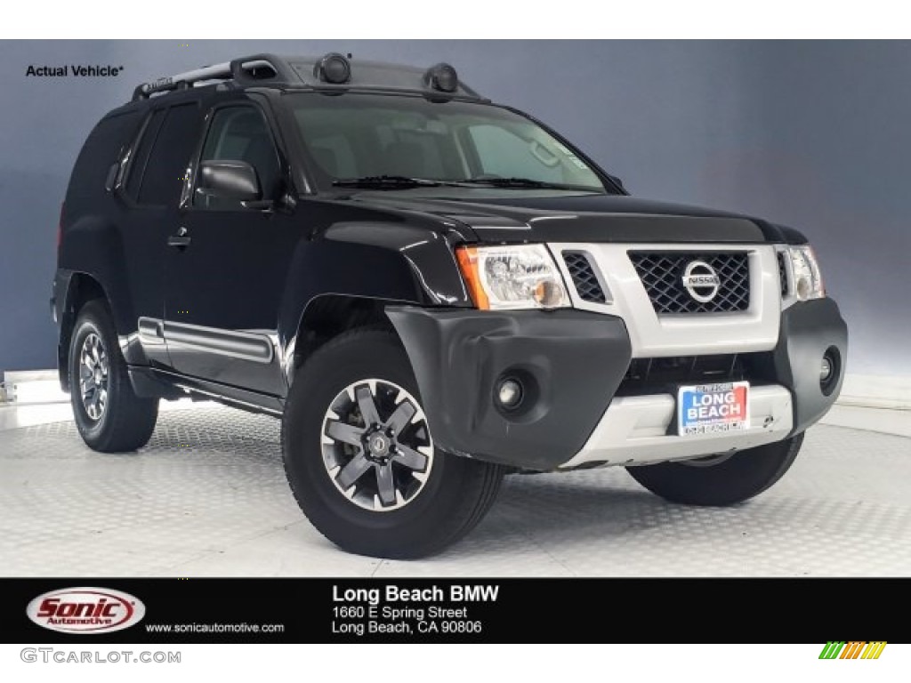 2015 Xterra PRO-4X 4x4 - Super Black / PRO-4X Gray/Steel photo #1