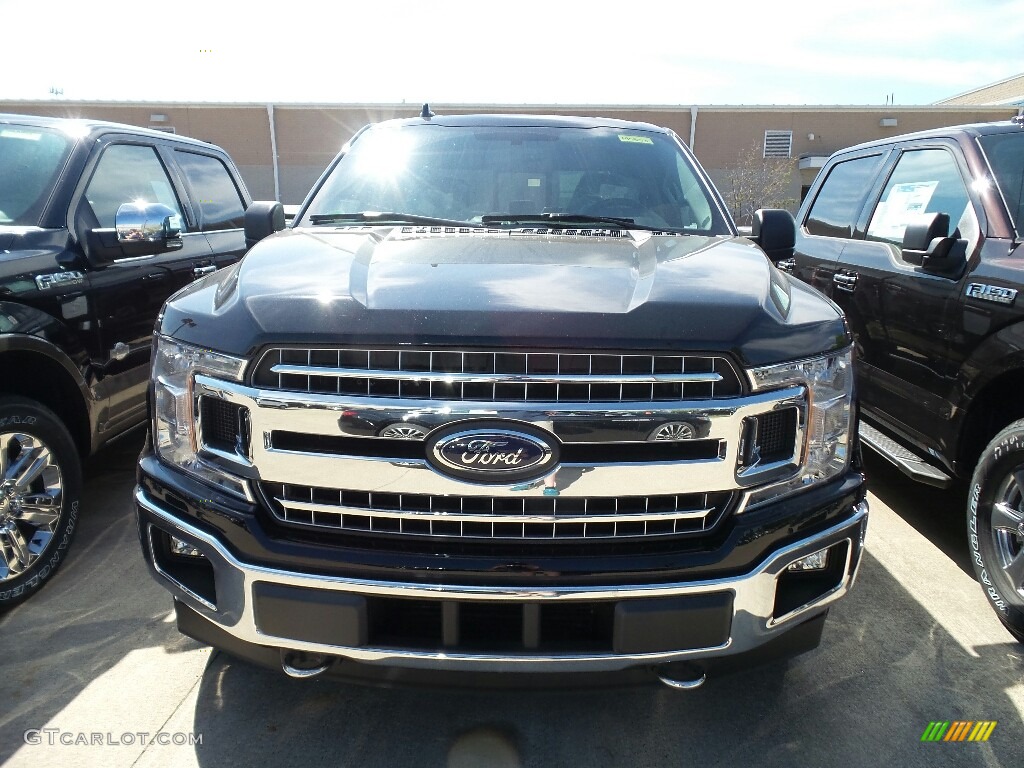 2018 F150 XLT SuperCrew 4x4 - Shadow Black / Earth Gray photo #2