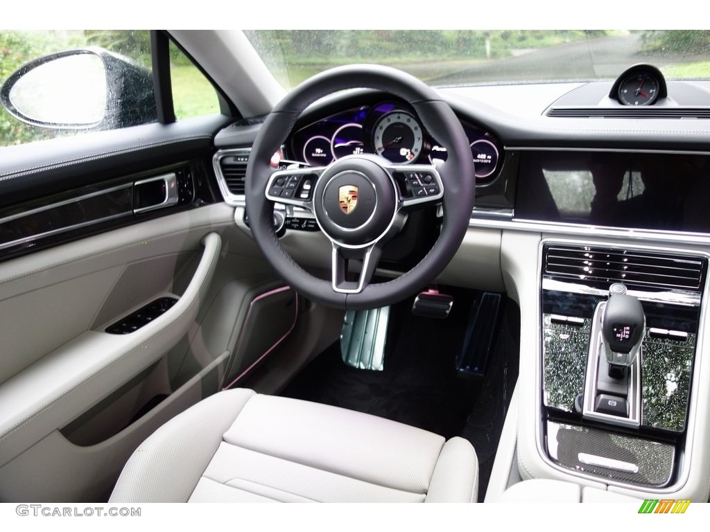 2018 Panamera 4S - Agate Grey Metallic / Black/Chalk photo #13